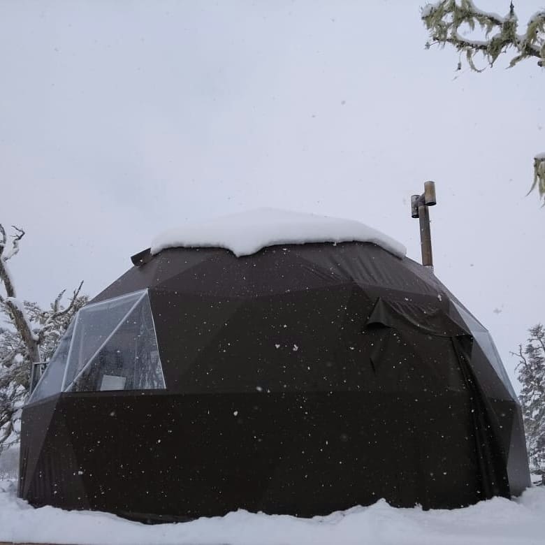 Snow PVC Cover Glamping Dome Tent For Winter Hotel