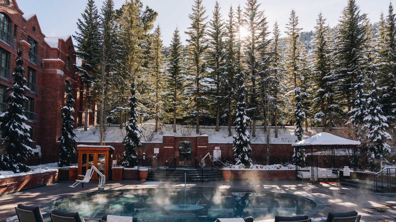 13 Best Aspen Hotels and Homes for Your Next Winter Getaway