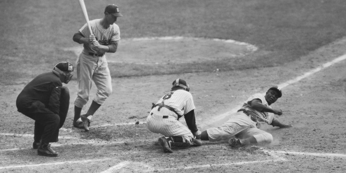 20 vintage photos show the Yankees and Dodgers’ World Series matchups