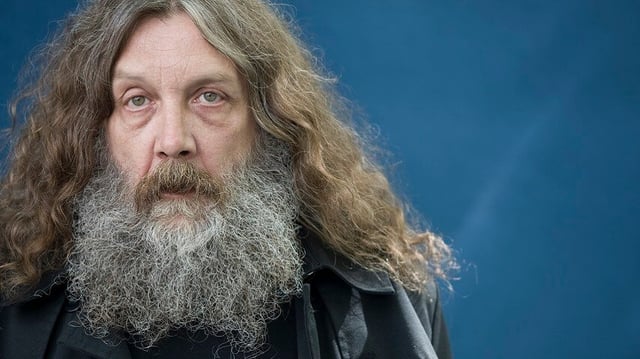 Alan Moore: Fandom "sometimes a grotesque blight that poisons the society surrounding it"