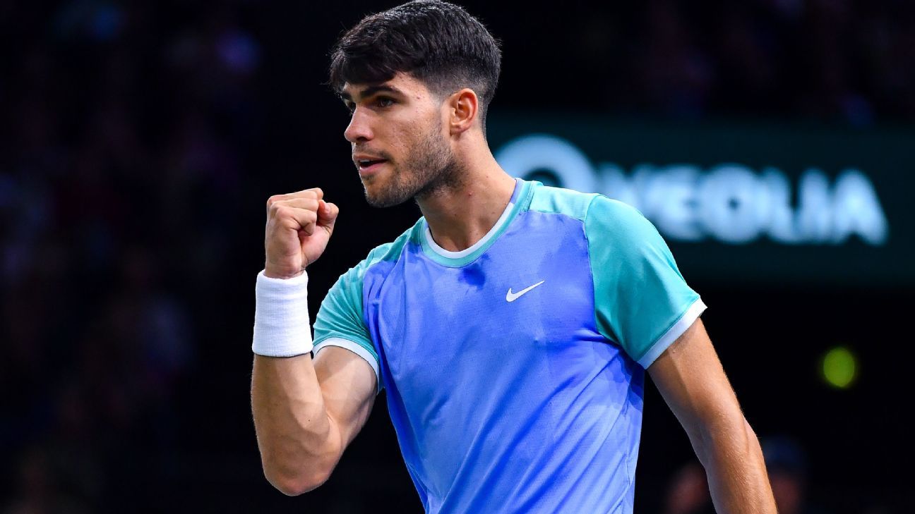 Alcaraz wins, still in hunt for semis at ATP Finals