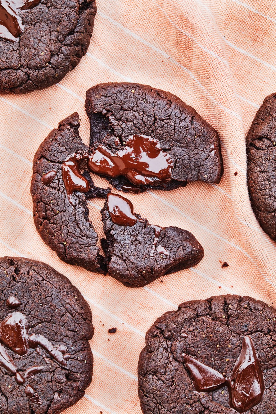 Aran’s Double Chocolate & Buckwheat Cookies — Green Kitchen Stories