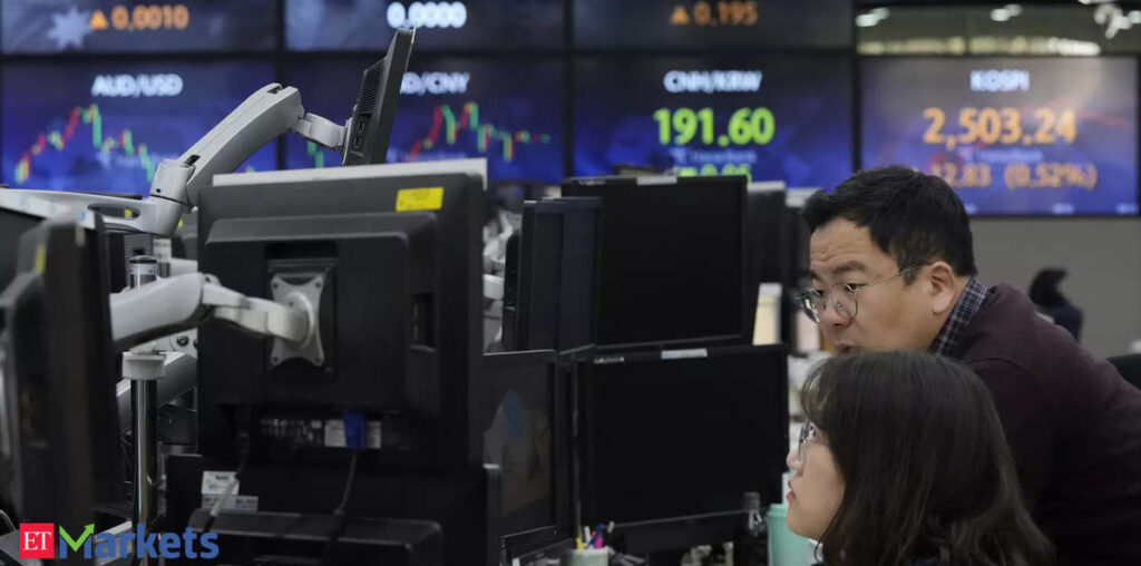 Asian shares decline as bonds extend selloff