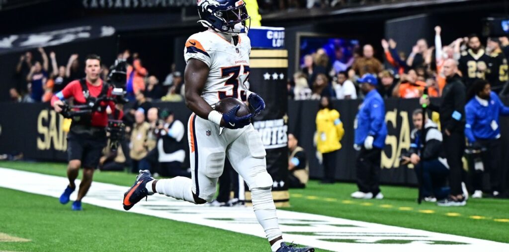 Broncos' Javonte Williams scores 8-yard TD vs. Saints