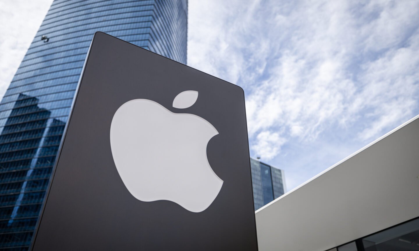 CFPB Fines Apple, Goldman Sachs Over Apple Card ‘Failures’ – NerdWallet