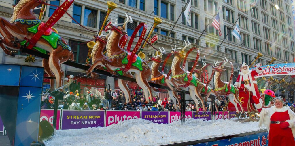 Chicago's Thanksgiving Parade Returns For 90th Year With Floats, Marching Bands And More