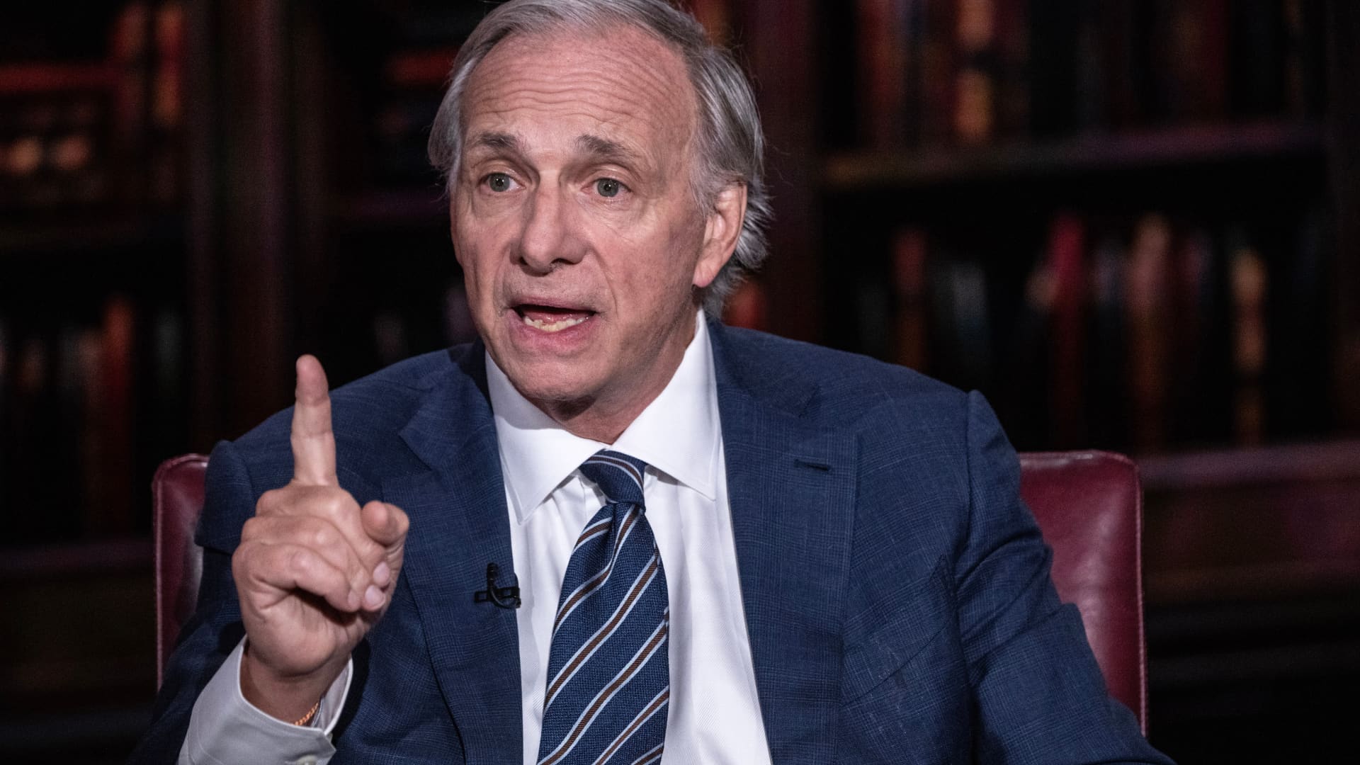 China needs stimulus with ‘beautiful deleveraging’ to avoid debt crisis, says Ray Dalio