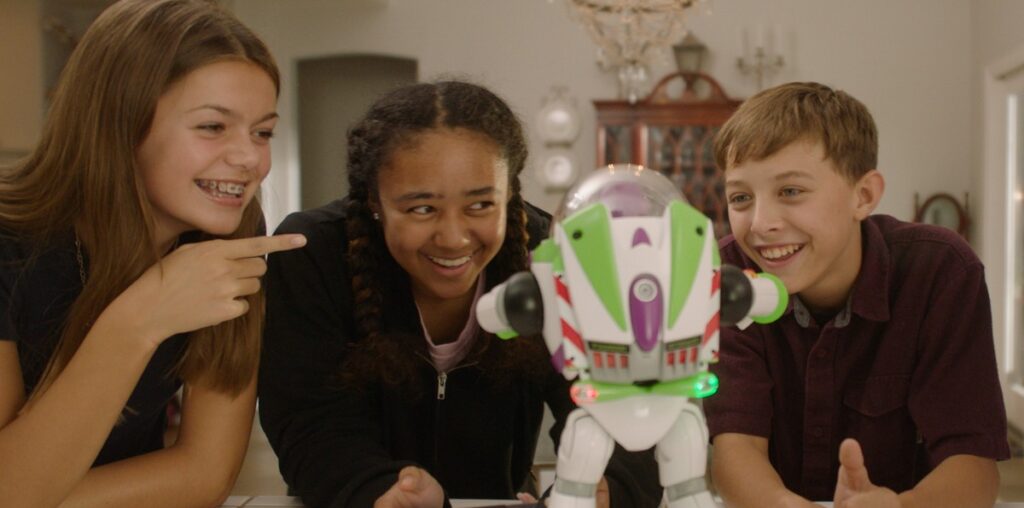 Disney’s new Buzz Lightyear robot toy is the cutest thing ever - Phandroid