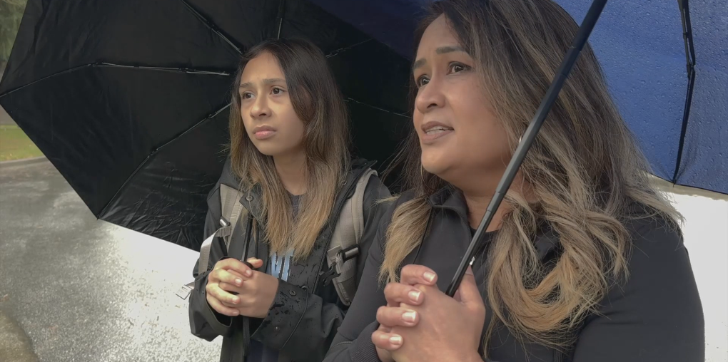 Family says Uber driver abandoned teenage girl in Metro Vancouver parking lot