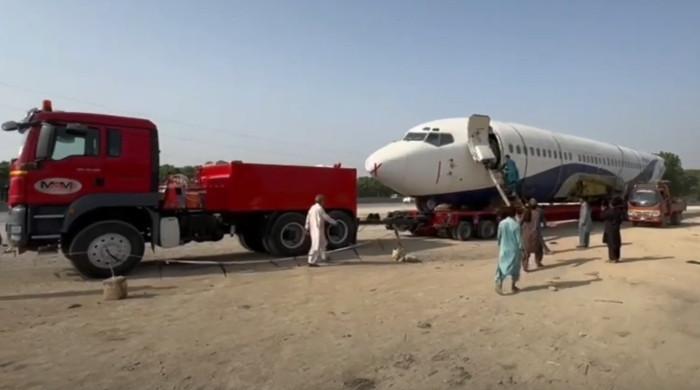 For first time in Pakistan’s history, passenger jet takes 150-km intercity road trip