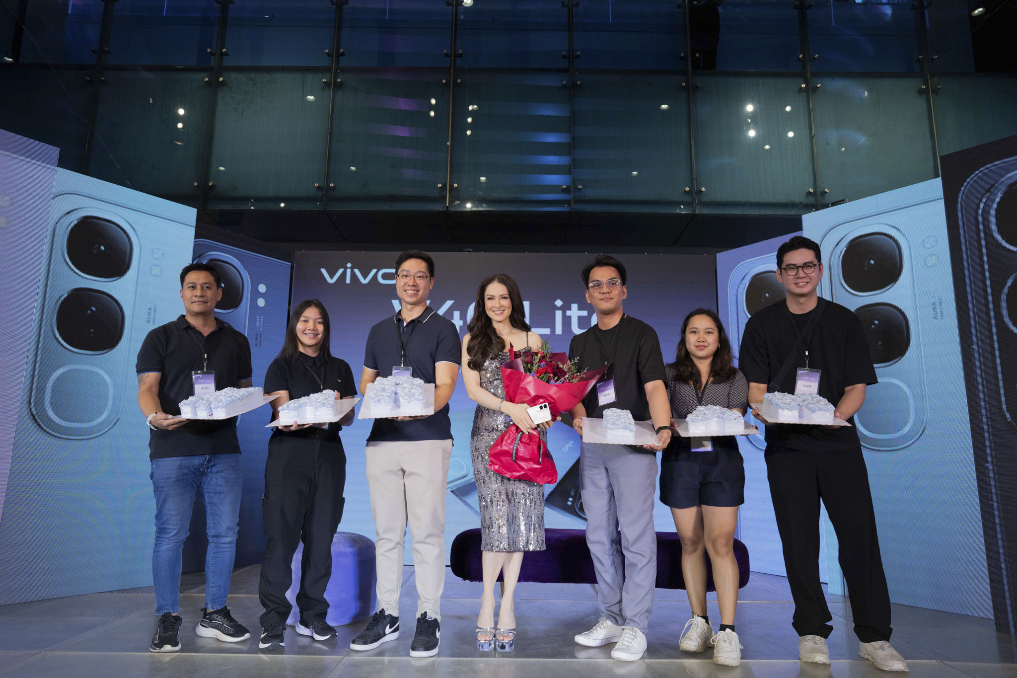 Here’s What Marian Rivera Likes about the V40 Lite