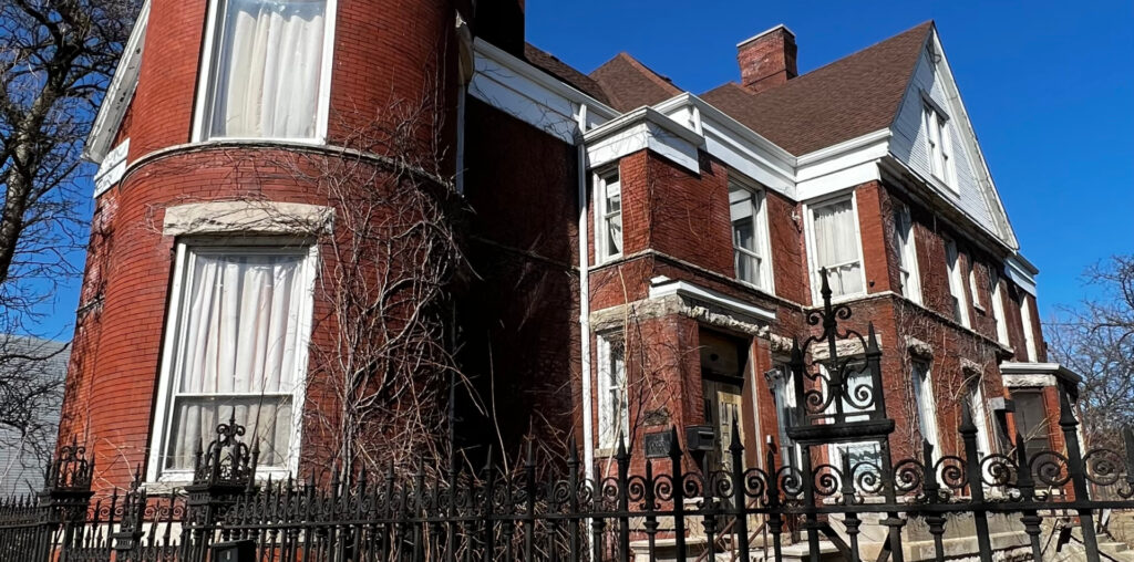 Historical Garfield Park Women’s Shelter To Become A Community Center After City Council Vote