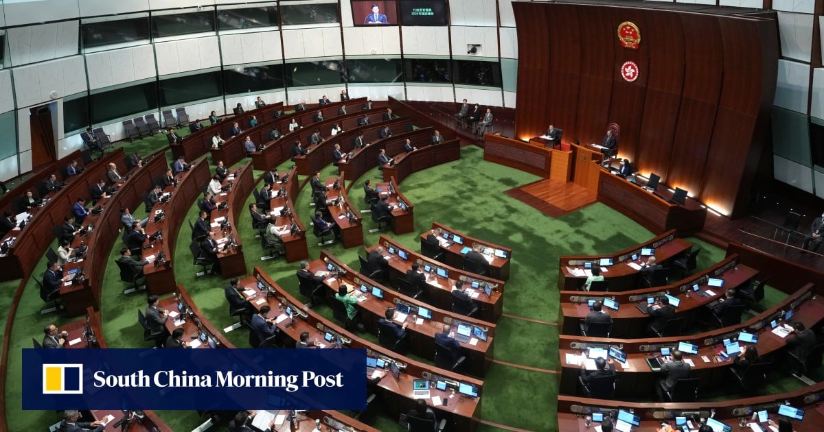 Hong Kong’s leader unveils economic blueprint focused on reforms