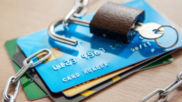 How to Protect Yourself From Credit Card Theft