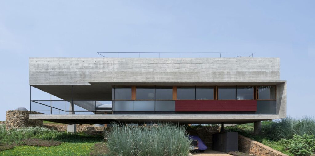 Joanópolis House / Vão