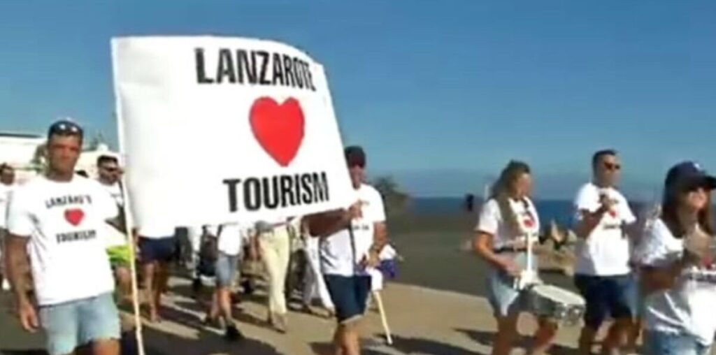 Lanzarote stages 'we love tourism' rally hours after Canary Islands protests