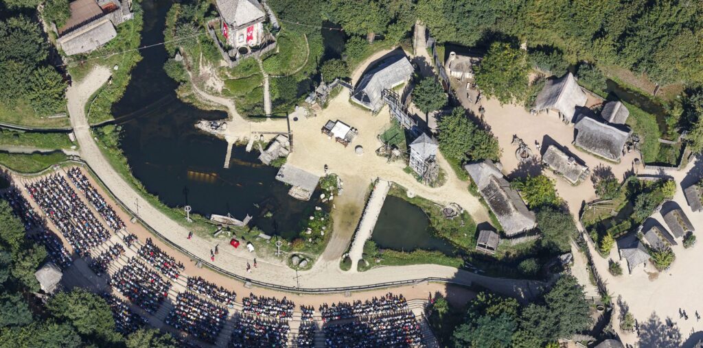 Le Puy du Fou va lancer une chasse au trésor, avec une épée en or estimée à 250 000 euros