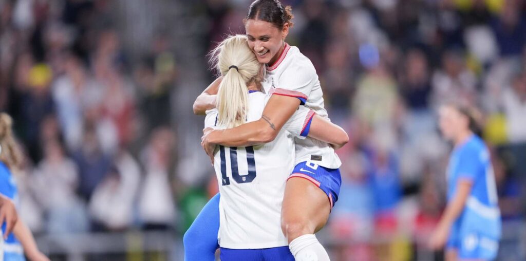 Lindsey Horan, Lynn Williams Goals Energize Fans as USWNT Rallies Past Iceland