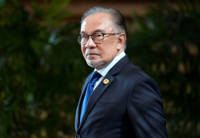 Malaysian PM Anwar Ibrahim likely to visit Pakistan next month | The Express Tribune