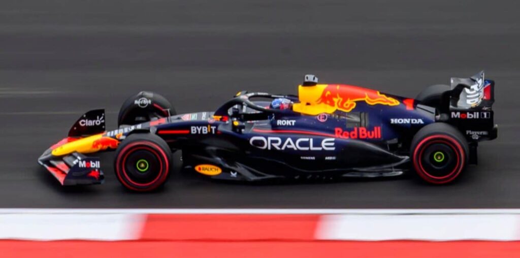 Max Verstappen torna velocissimo, partirà in pole nella Sprint Race del GP Austin: Leclerc terzo