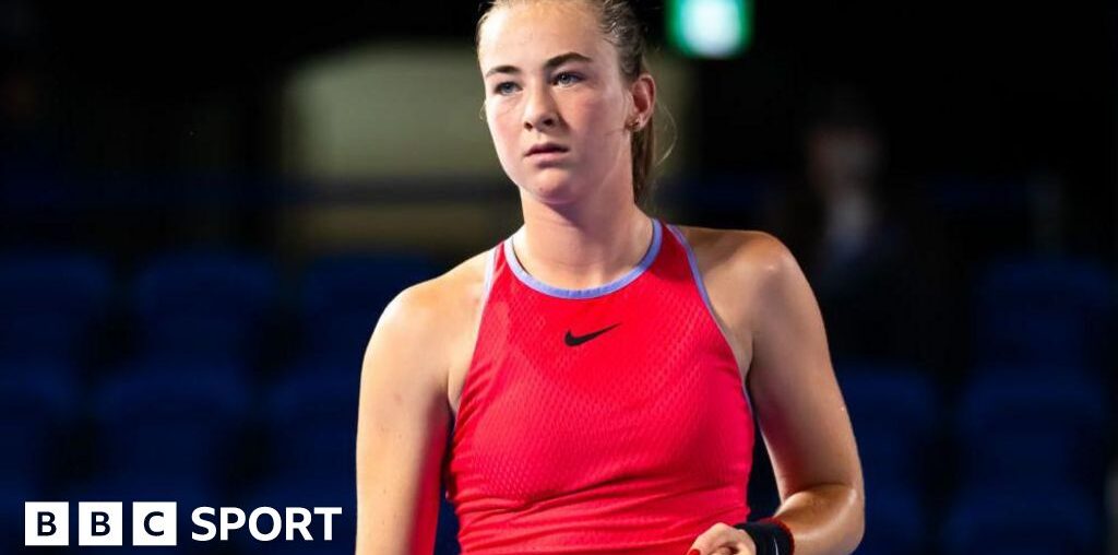 Mika Stojsavljevic: British teenager denied first ever WTA win, Katie Boulter goes through