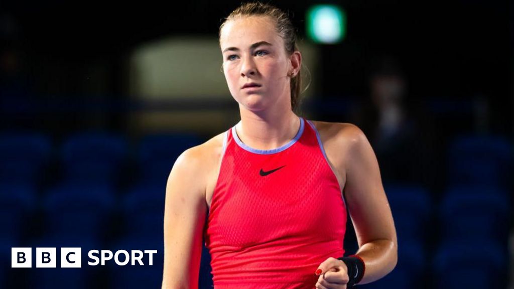 Mika Stojsavljevic: British teenager denied first ever WTA win, Katie Boulter goes through