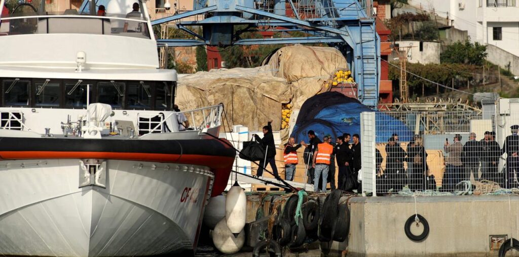 Nach Gerichtsurteil holt Italien Migranten aus albanischem Asyllager