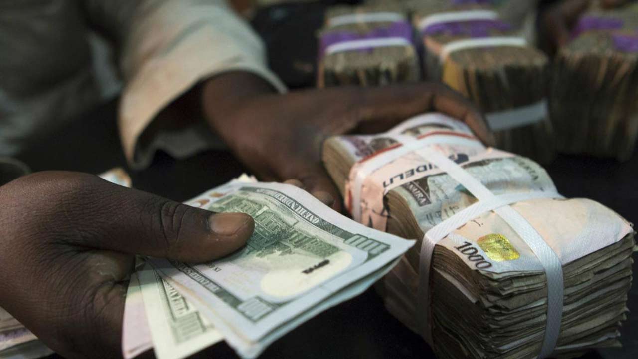 Naira appreciates by 2.4% against dollar at official market