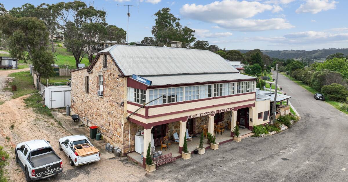 New chapter for historic Bushranger hotel as it changes owners