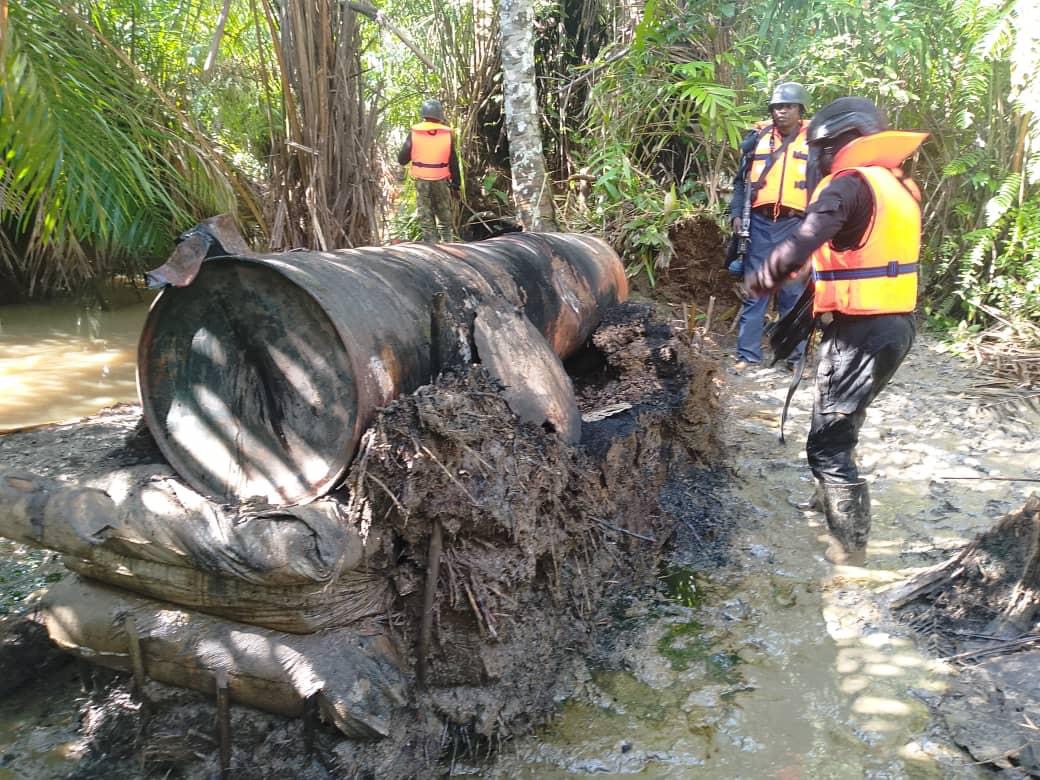 Nigerian Navy Destroys Illegal Oil Refinery In Bayelsa