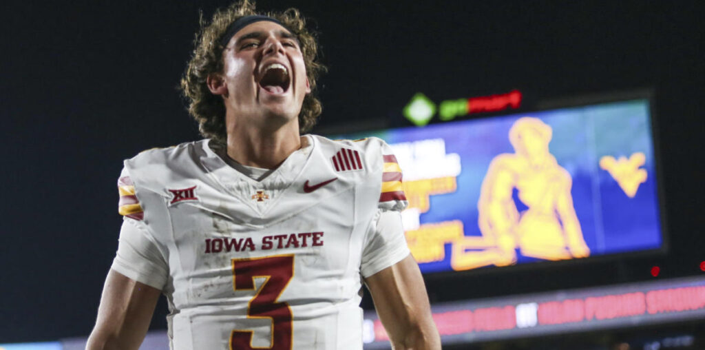 No. 9 Iowa State stays undefeated with 38–35 win over UCF, scoring TD with 30 seconds left