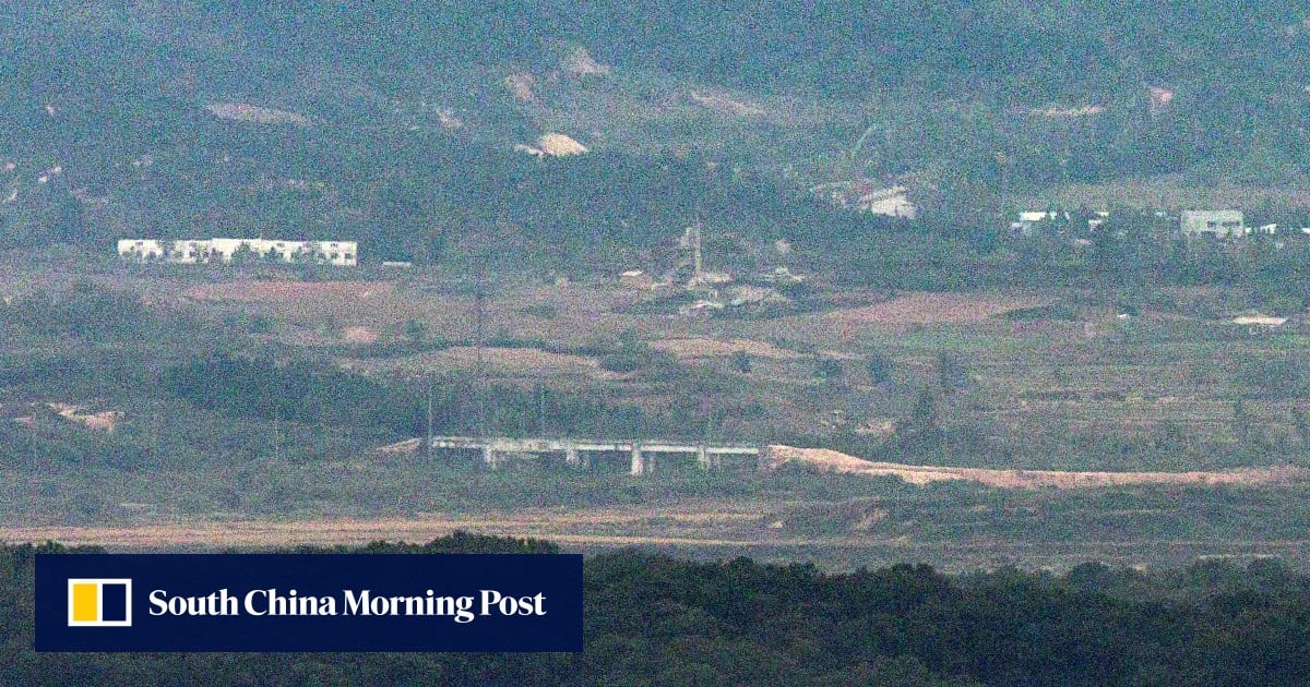 North Korea blows up roads connecting to South