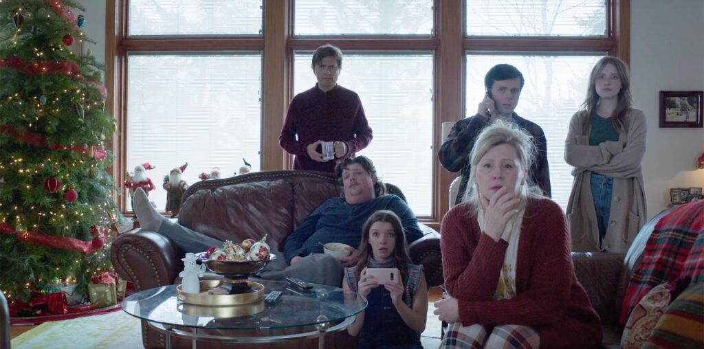 Official Trailer for Indie Dramedy 'Breakup Season' Set at Christmas | FirstShowing.net