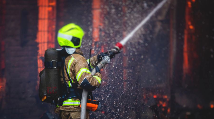 One person suffered ‘burn injuries’ following barn fire  – Farmers Guide