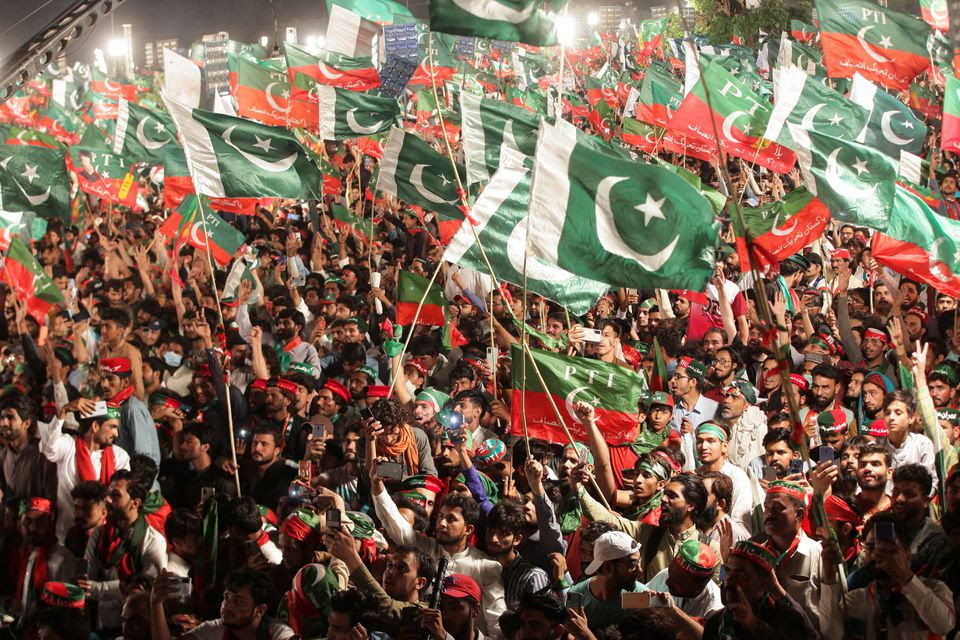 PTI reschedules Lahore rally to September 21 | The Express Tribune