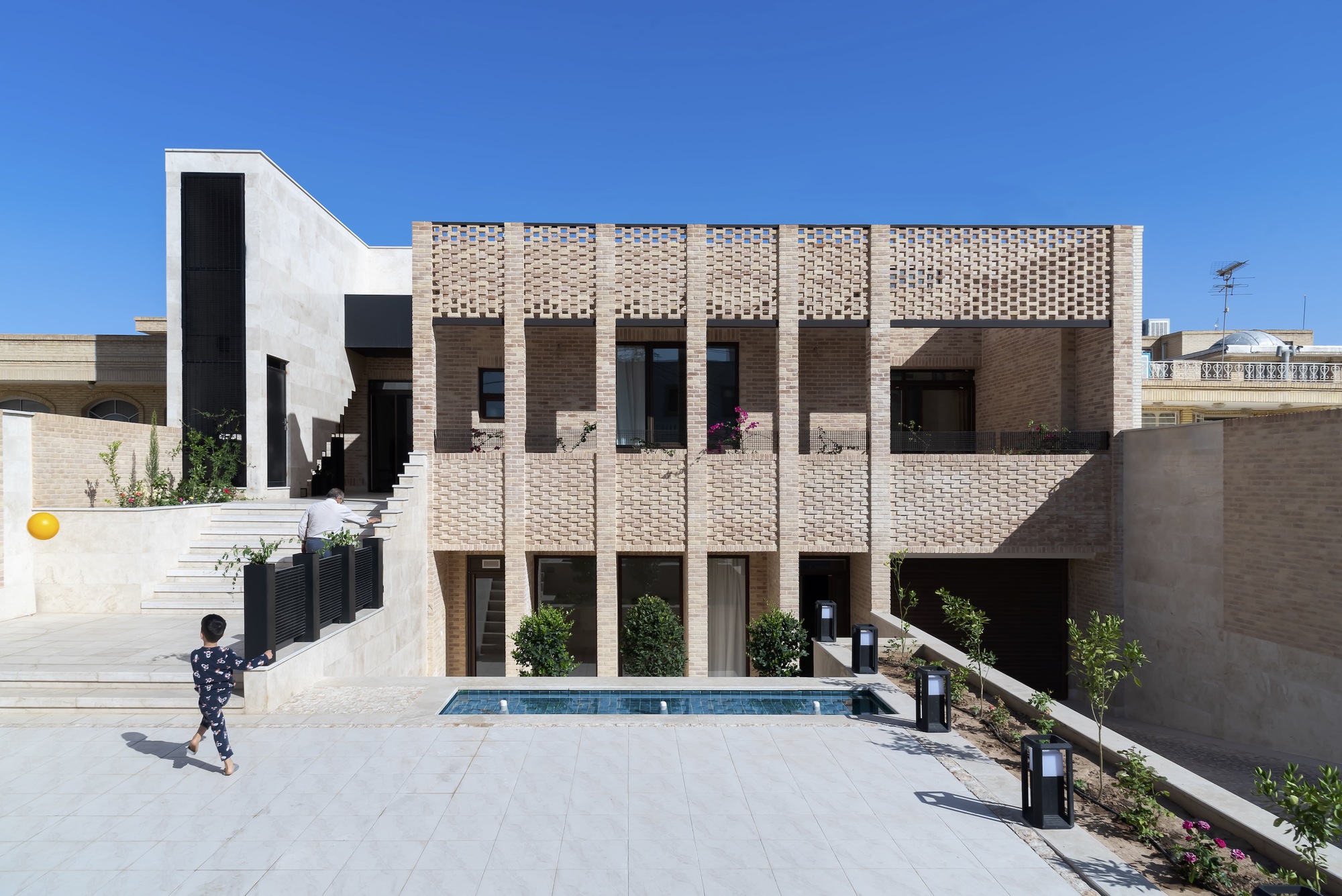 Parental House / ZIStudio