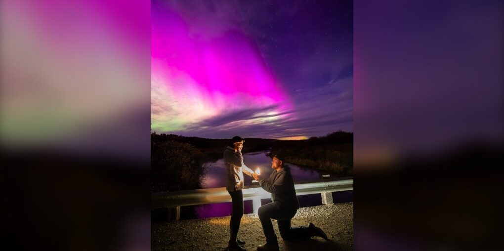 Picture-perfect engagement under Manitoba northern lights