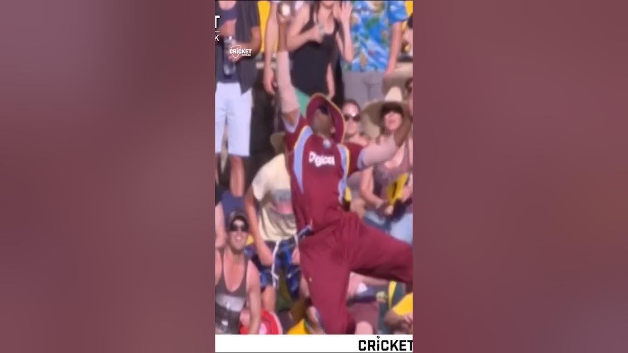 Pollard’s JAW-DROPPING boundary catch! 😱