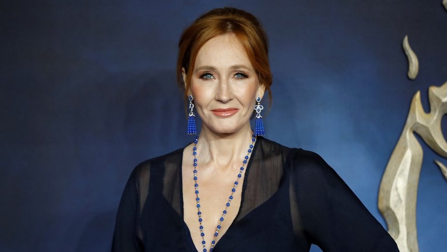 Procès des viols de Mazan : “Il n’y a pas de mots pour décrire mon admiration pour cette femme”, J.K Rowling affiche son soutien pour Gisèle Pélicot