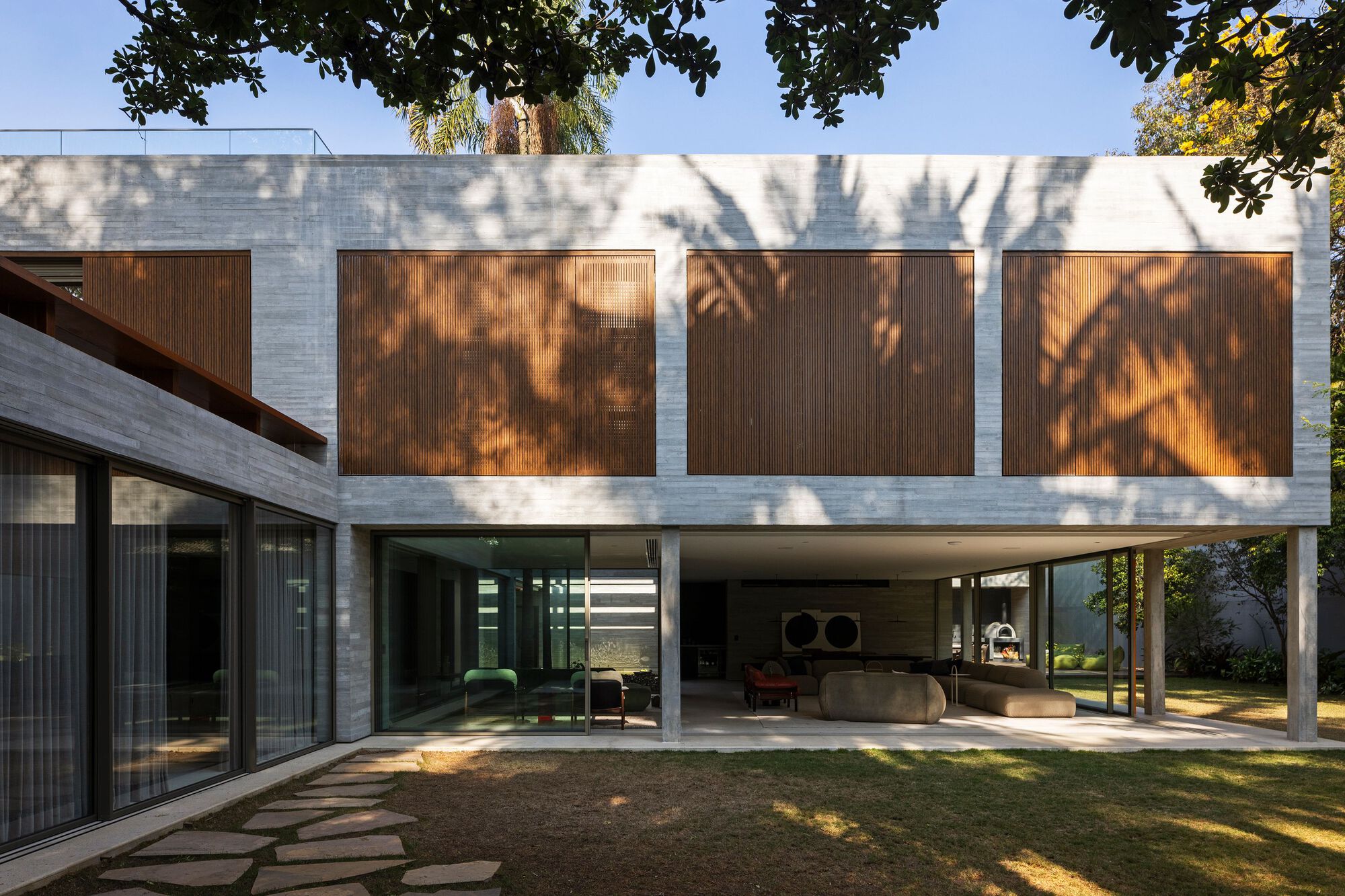 RDS House / Luiz Paulo Andrade Arquitetos