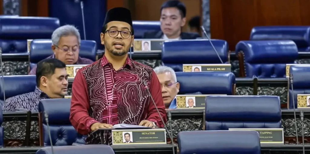 RUU355: Kerajaan ‘akan’ buat libat urus NGO bukan Islam, jelas Zulkifli