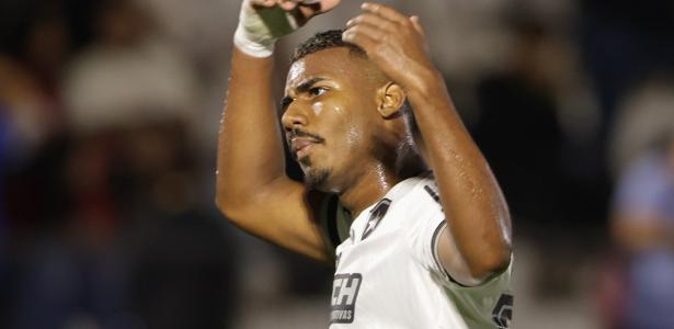 Renato Mauricio Prado: Botafogo se afasta do Palmeiras e Flamengo x Inter vale vaga no G-4