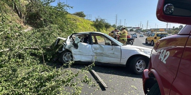 Reportan volcadura en Lázaro Cárdenas; un bebé de seis meses en estado grave