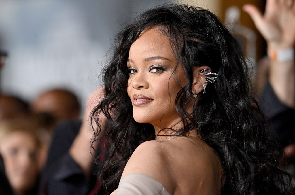 Rihanna Songwriter Reveals Hidden Pattern in ‘SOS’ Lyrics You Won’t Be Able to Unhear