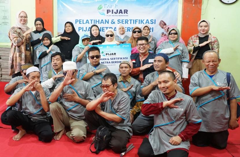 Sebanyak 20 Penyandang Disabilitas Netra Ikuti Pelatihan Pijat Bersertifikat |Republika Online