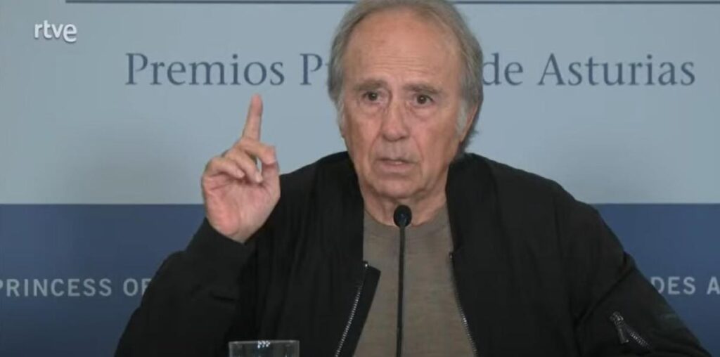 Serrat frena a un periodista ante la afirmación que hace: 'Esto lo quiero dejar bien claro'