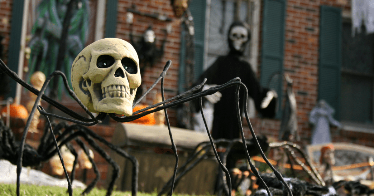 Spooktacular Halloween Front Yard Ideas That Will Wow Your Neighbors