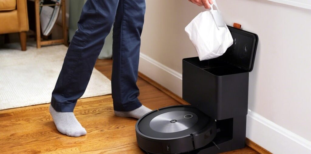 The Best Self-Emptying Robot Vacuums for 2024