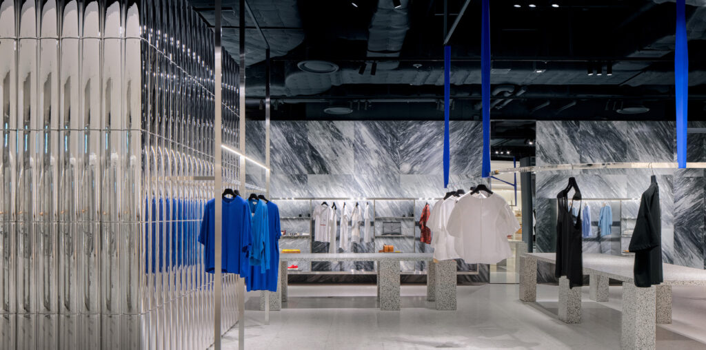 The Hyundai Seoul Store / Burdifilek