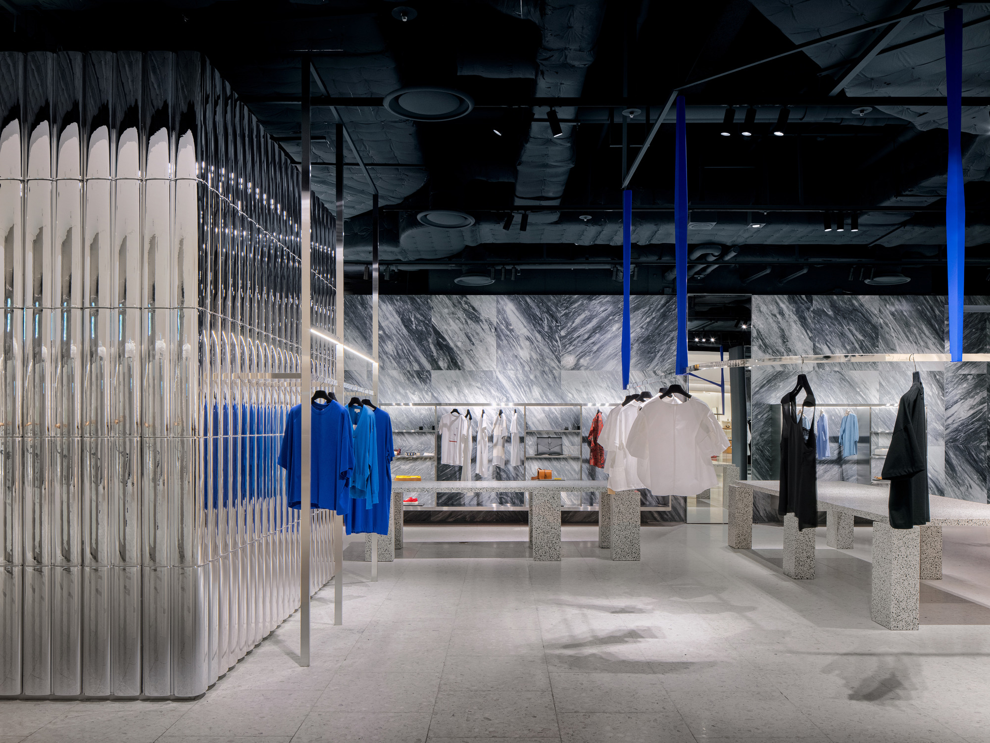 The Hyundai Seoul Store / Burdifilek